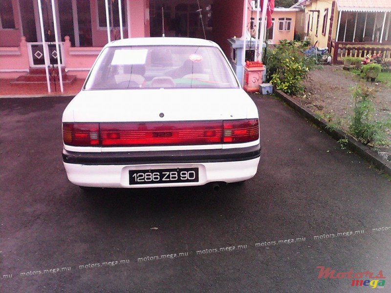 1990' Mazda 323 1300cc photo #2