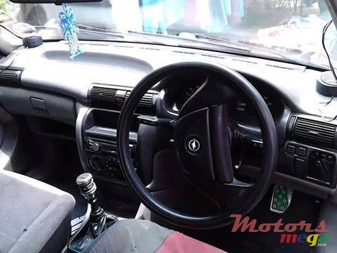 1994' Opel Astra photo #3