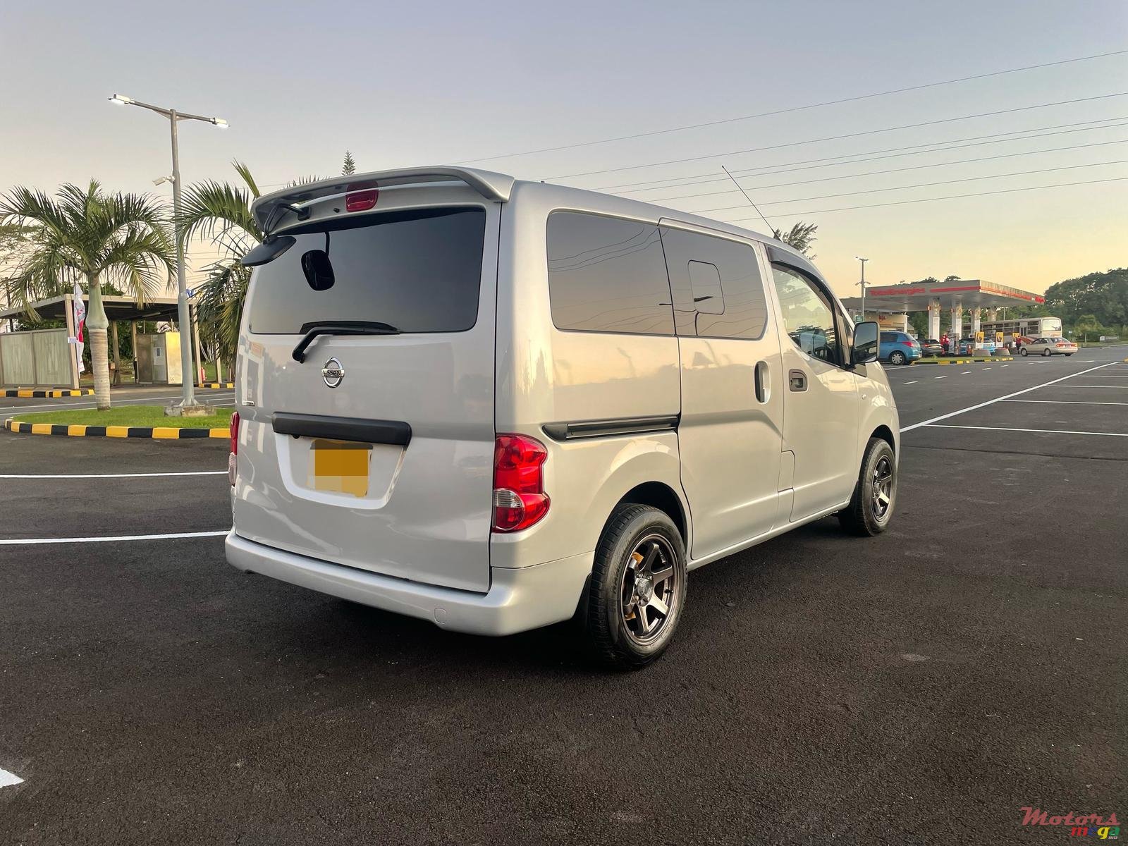 2013' Nissan NV photo #3