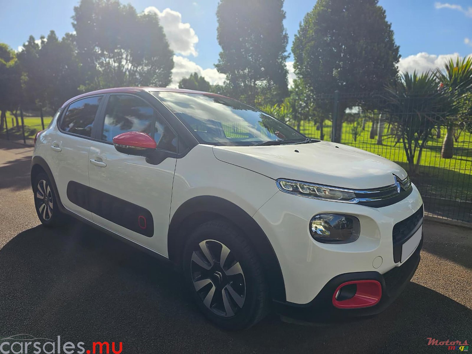 2019' Citroen C3 1.2 photo #2