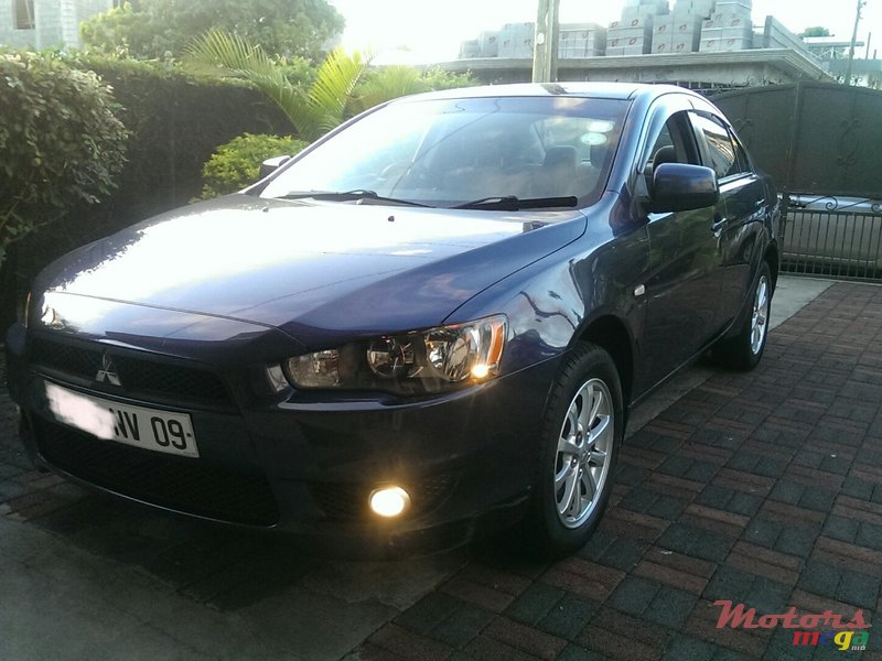 2009' Mitsubishi Lancer EX photo #1