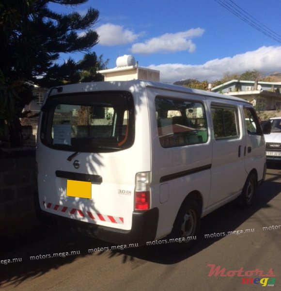 2005' Nissan Caravan photo #2