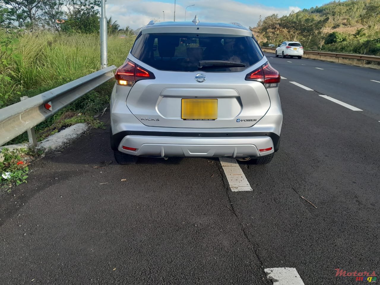 2021' Nissan Note photo #1