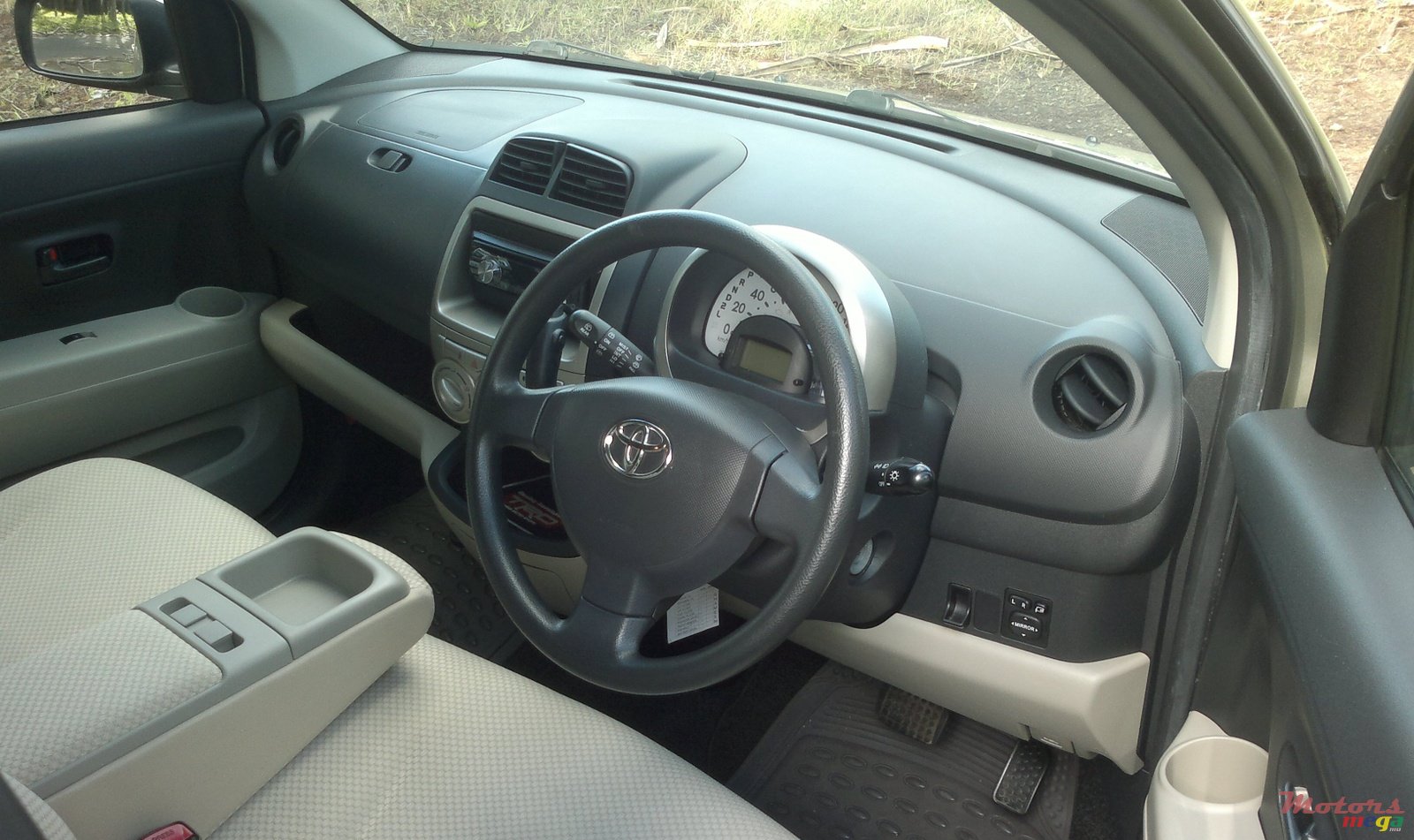 2010' Toyota Passo photo #4