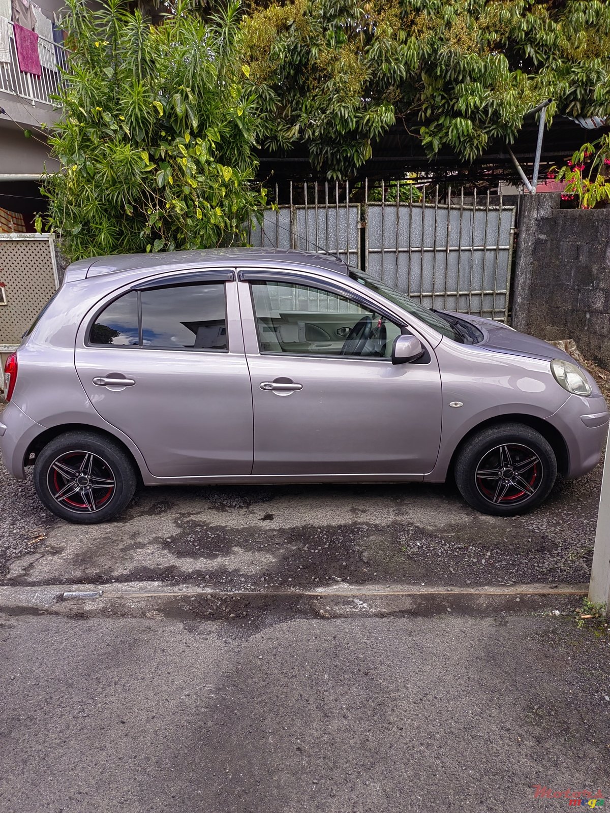 2012' Nissan March photo #2