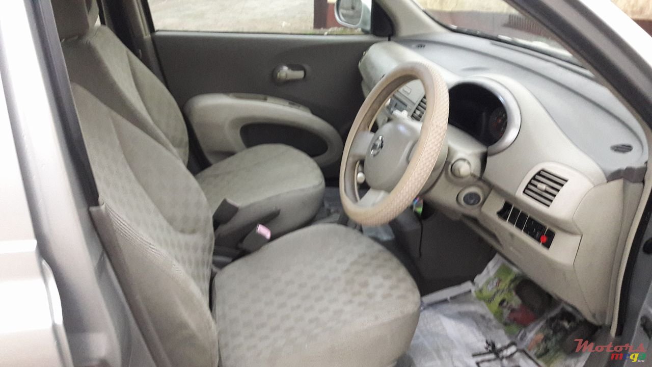 2004' Nissan March photo #6