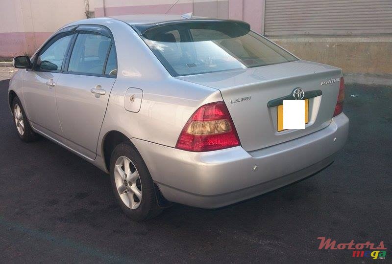 2002' Toyota Corolla photo #2