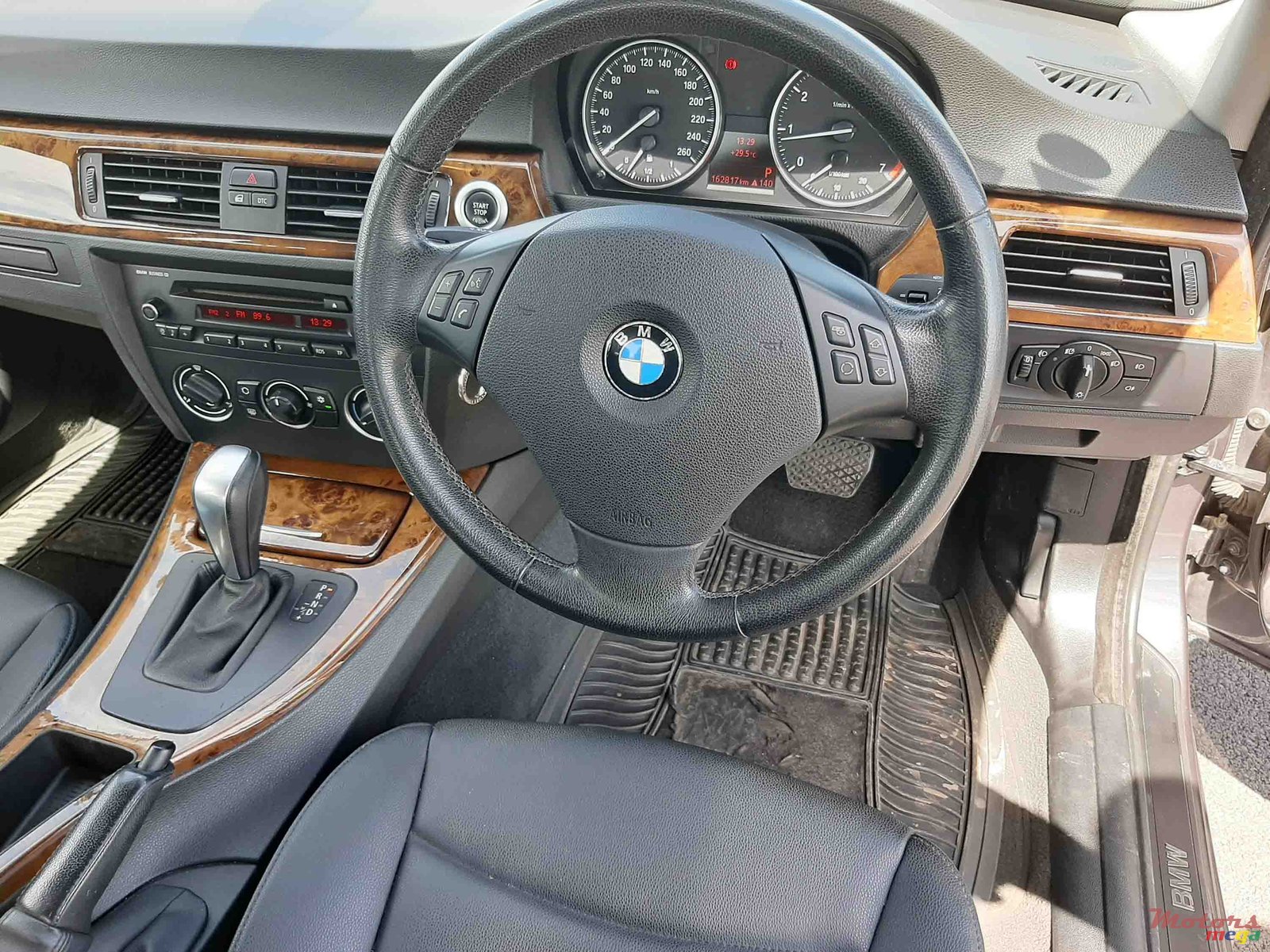 2008' BMW 320 photo #6