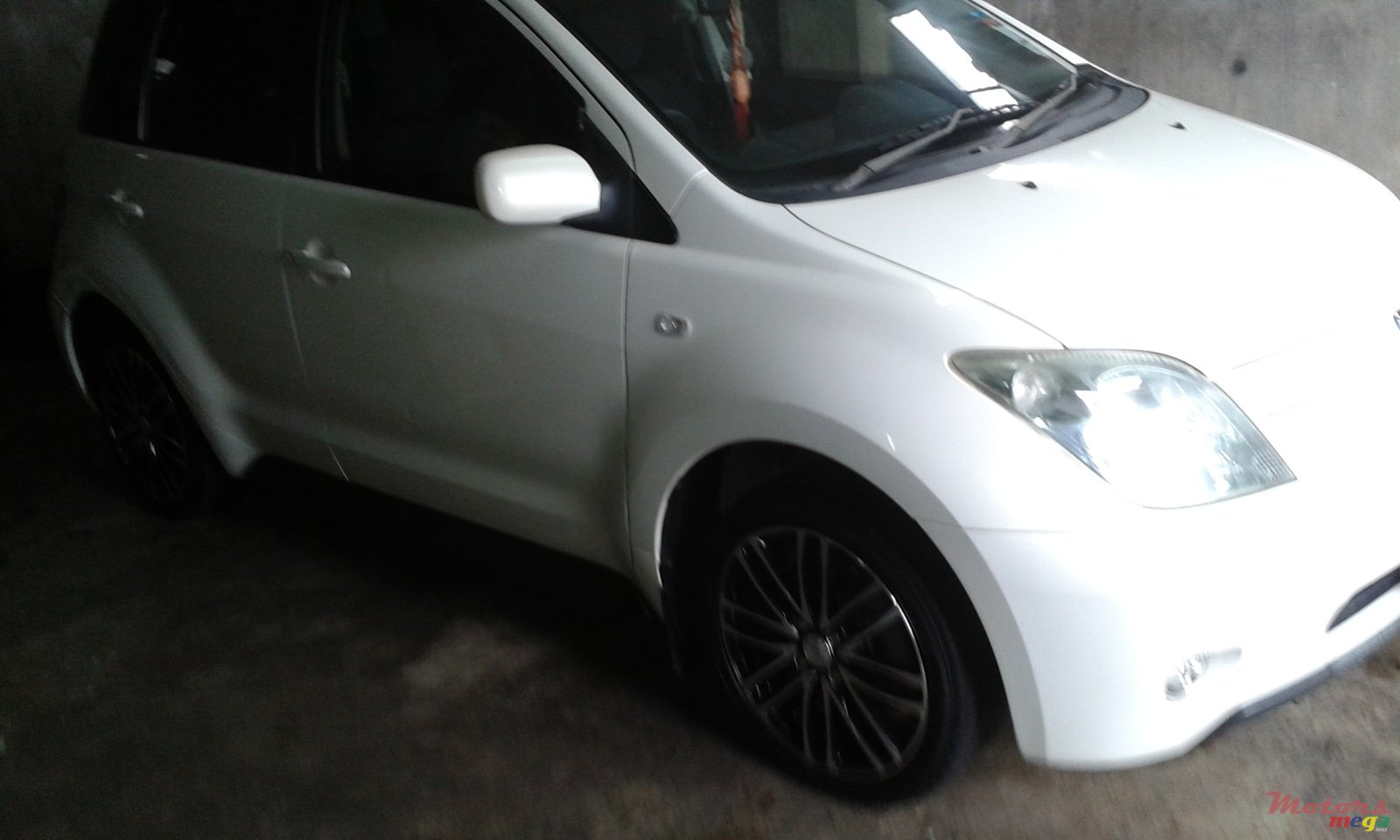 2005' Toyota photo #1