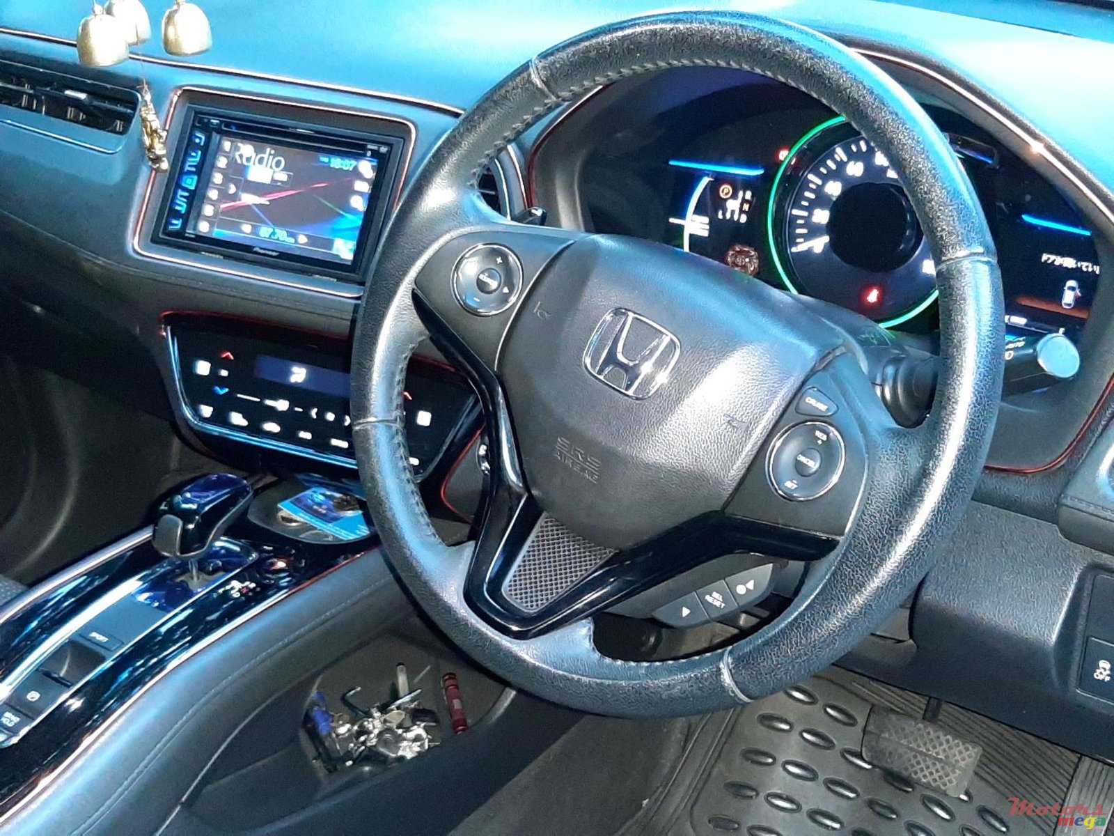 2014' Honda HR-V Vezel Z photo #4