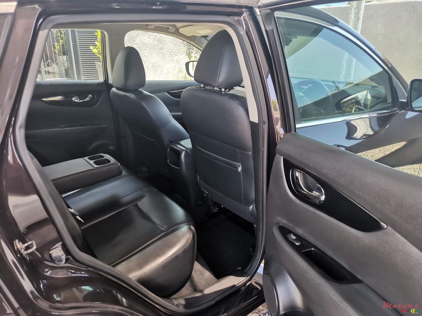 2015' Nissan Qashqai photo #2