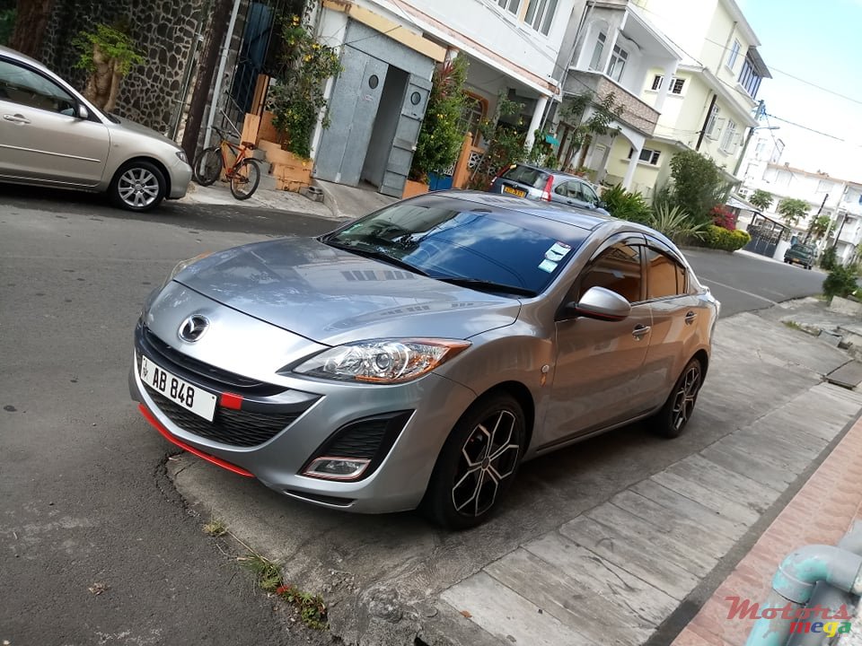 2009' Mazda Axela jant cosmic photo #1