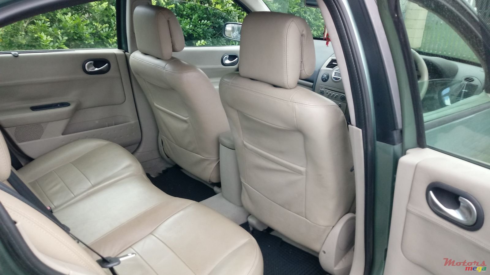 2007' Renault Megane photo #6