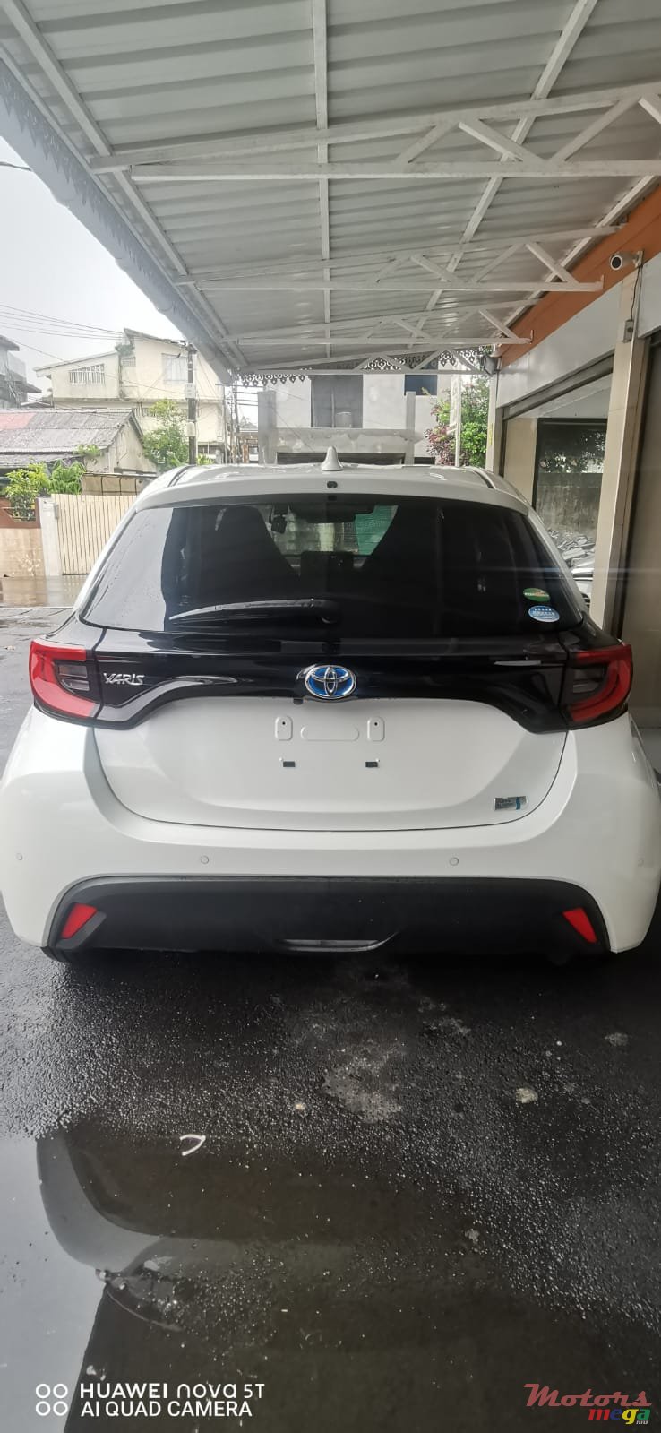 2020' Toyota Yaris HYBRID photo #7