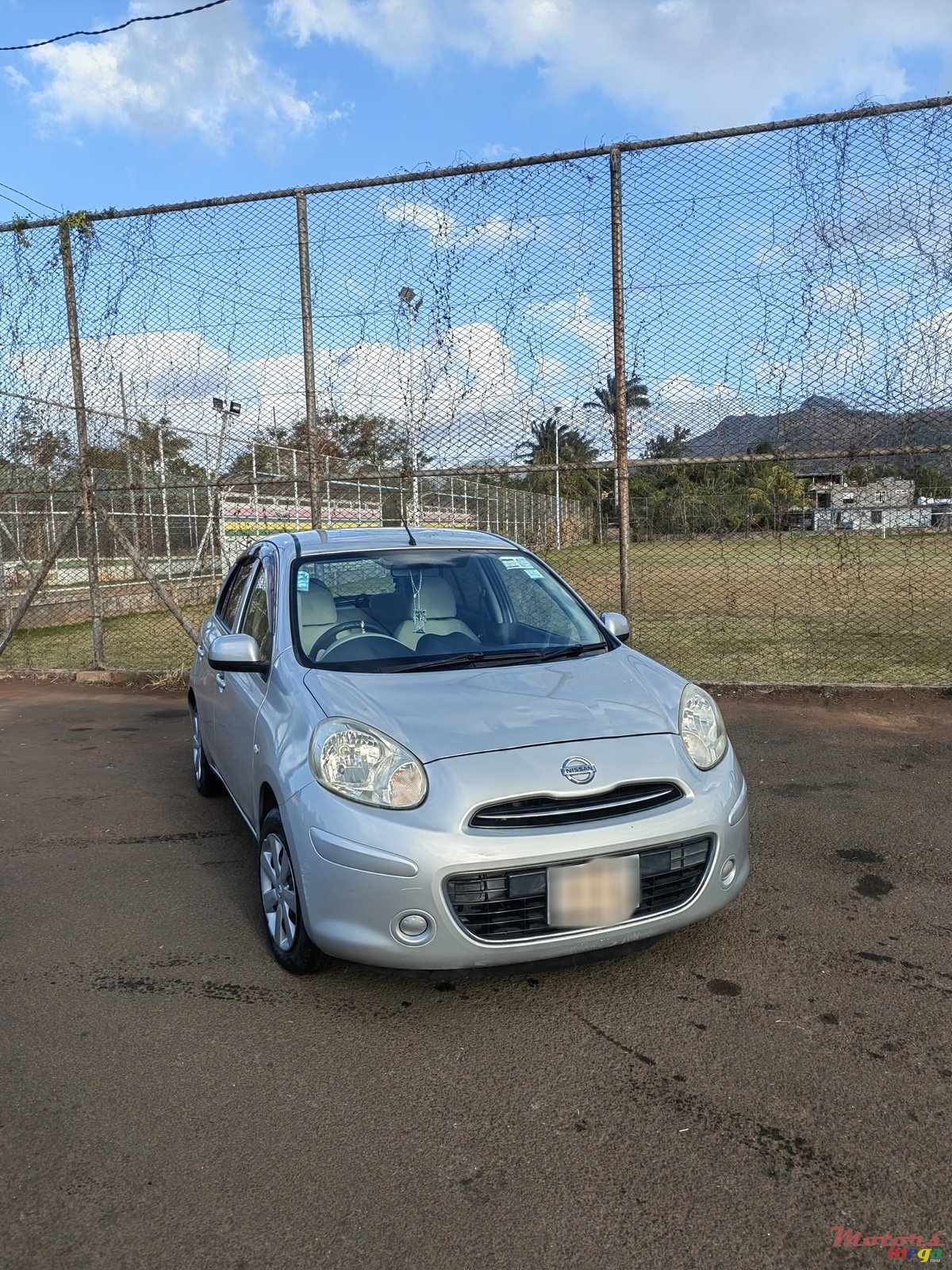 2011' Nissan March photo #1