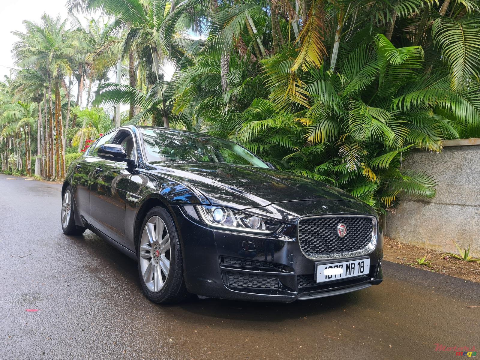 2018' Jaguar XE 2.5T photo #1