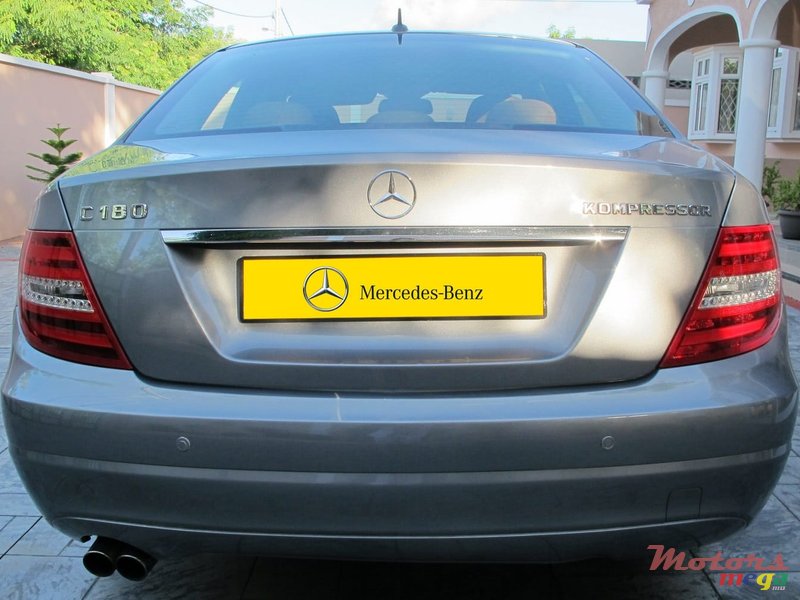 2011' Mercedes-Benz photo #7