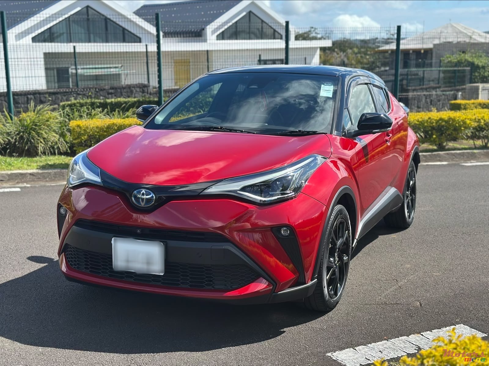 2021' Toyota CHR Nero Plus photo #2