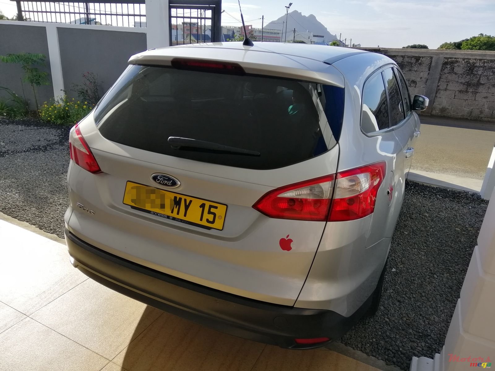 2015' Ford Focus photo #3