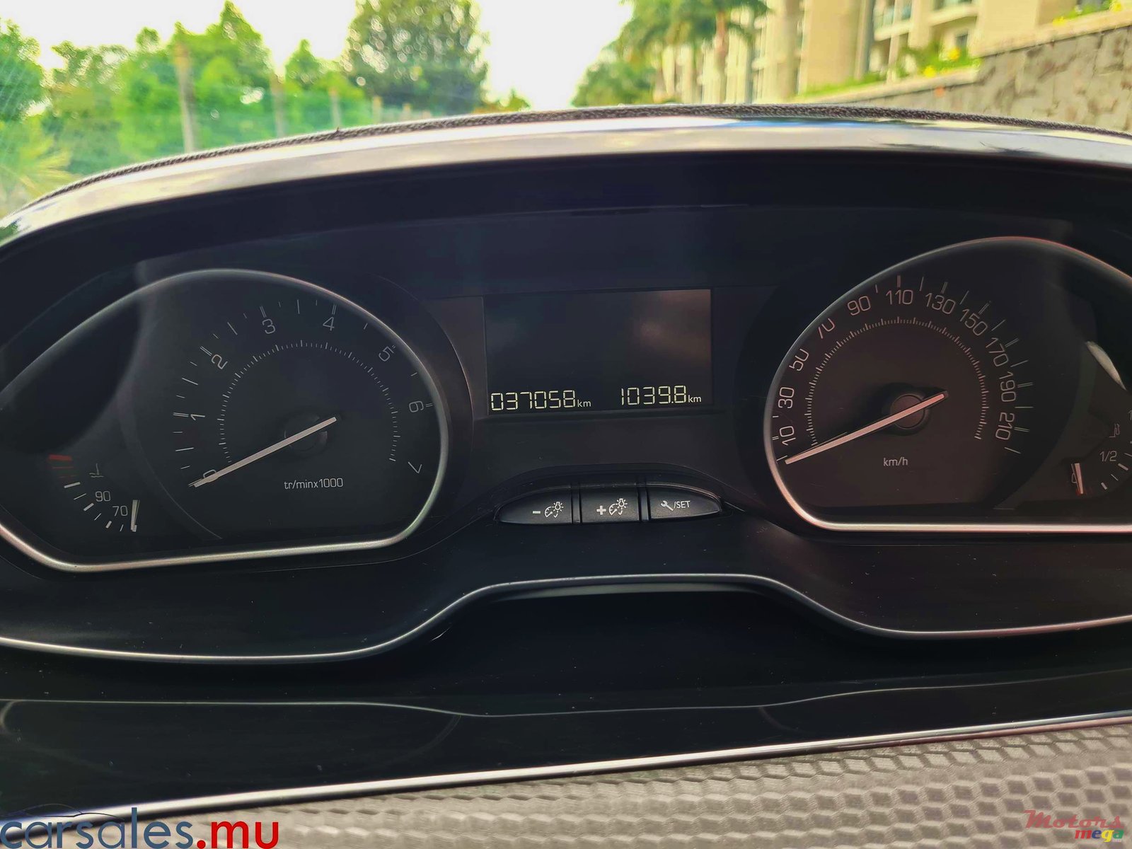 2018' Peugeot 208 1.2 photo #6