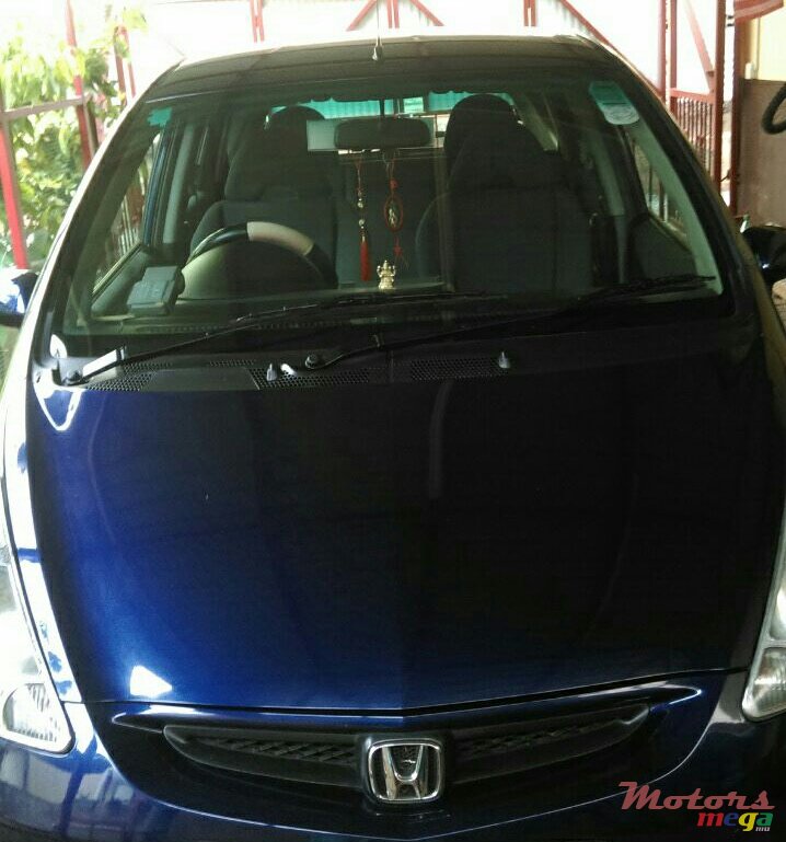 2004' Honda Jazz photo #1