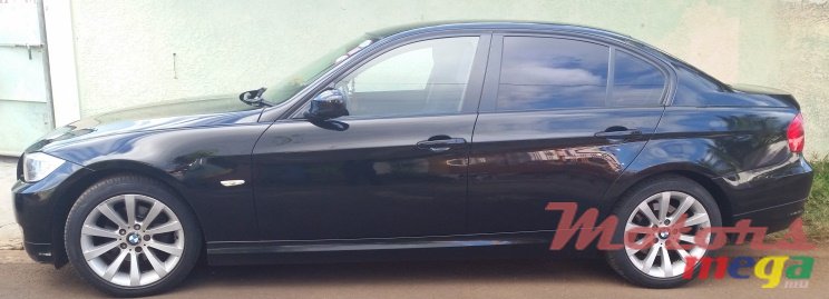 2008' BMW 318 i photo #3