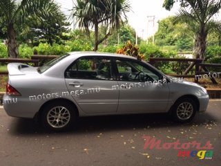 2005' Mitsubishi photo #7