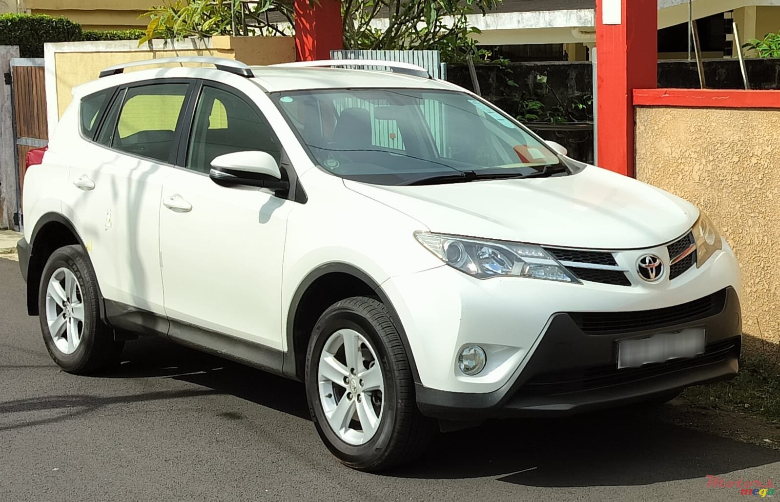 2014' Toyota RAV4 none photo #7