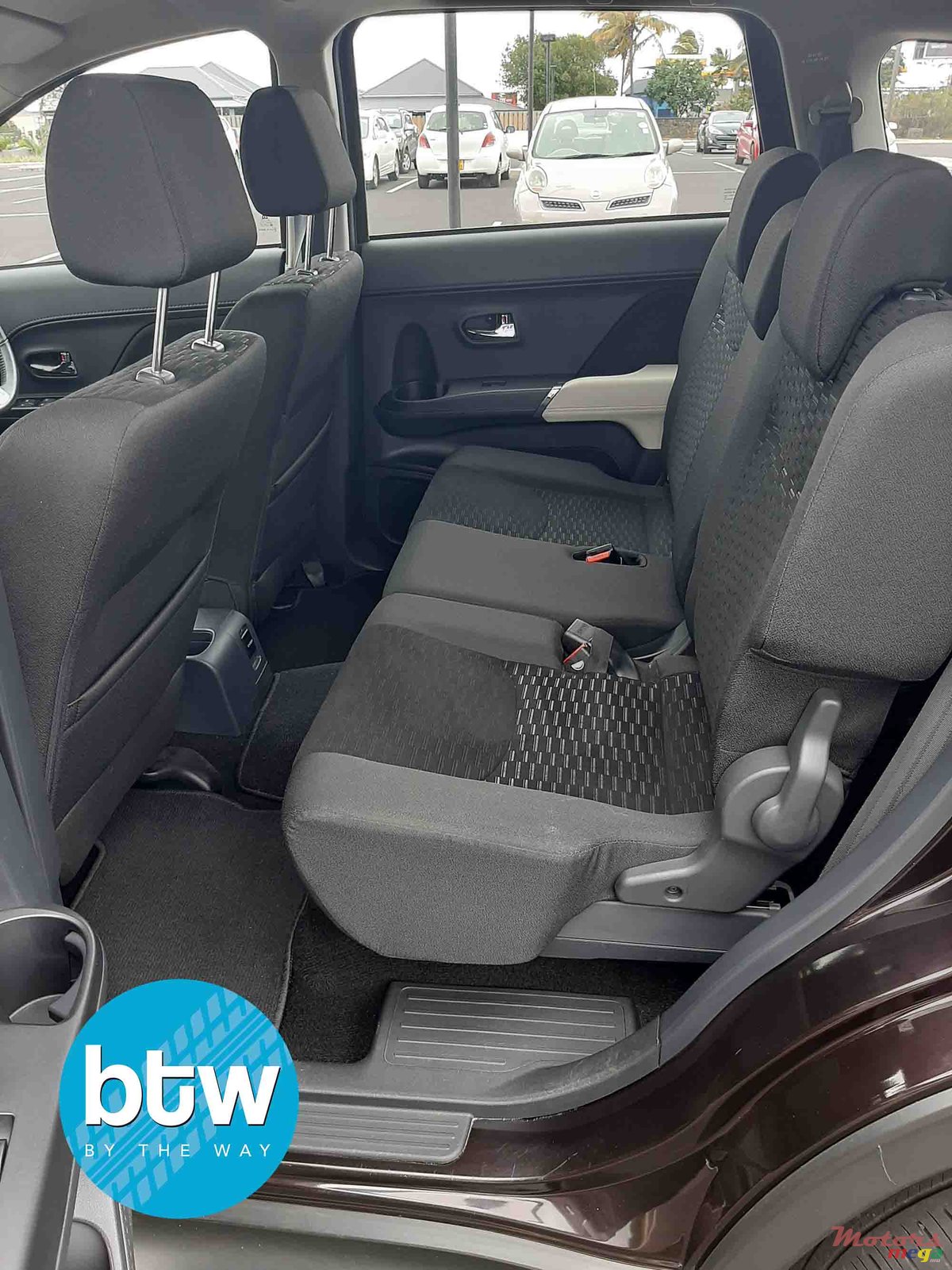 2018' Toyota photo #4