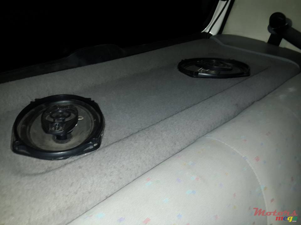 1997' Volkswagen Polo photo #4