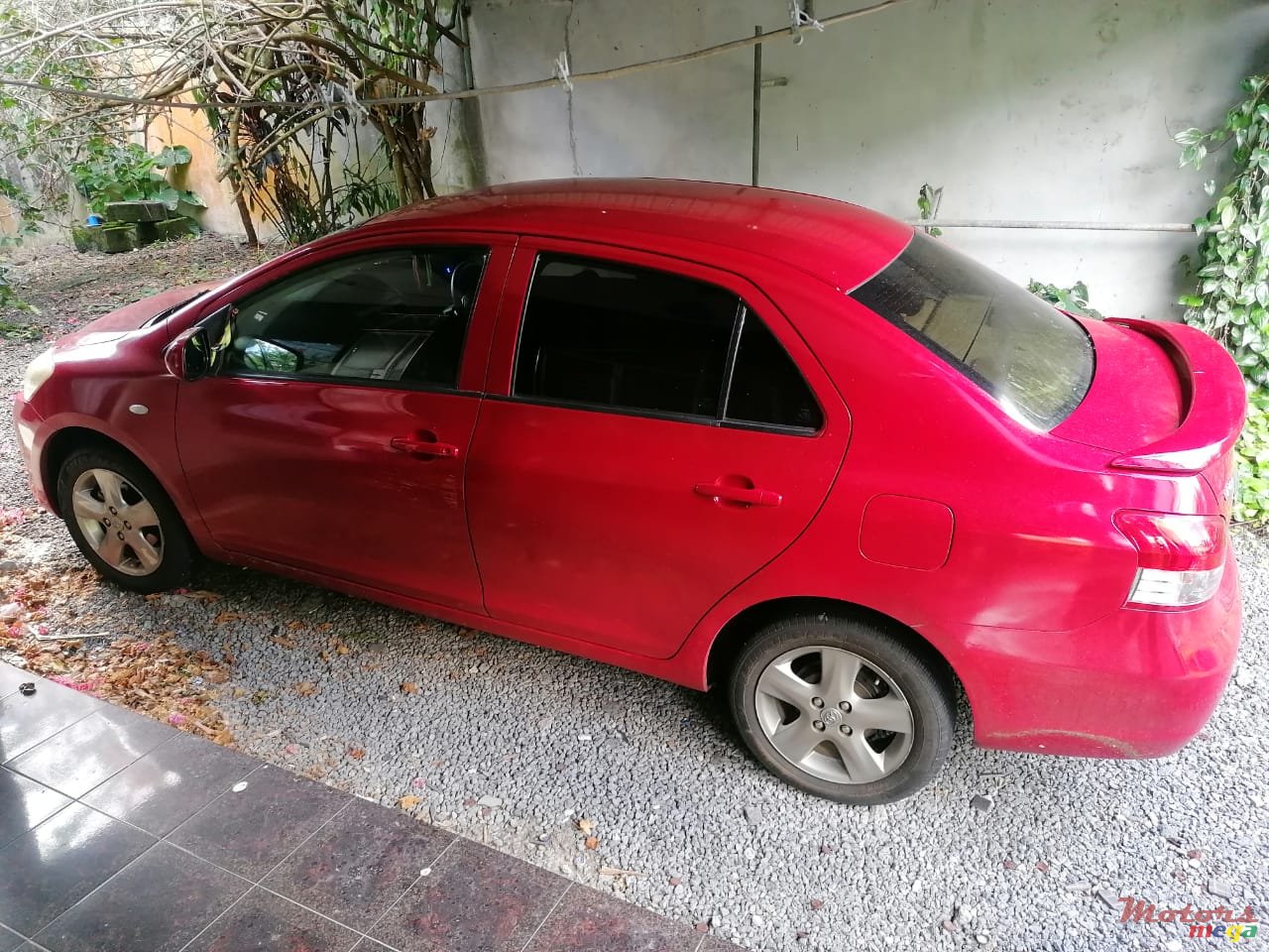 2008' Toyota Yaris photo #3