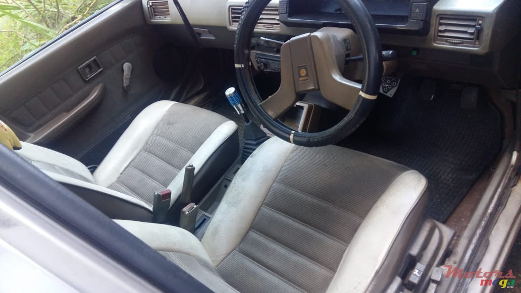 1990' Proton Saga photo #3