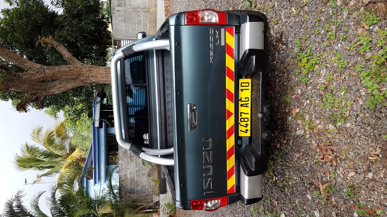 2010' Isuzu KB Series KB300 LX D-TEQ 4×2 photo #4