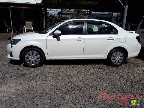 2013' Toyota Axio photo #3