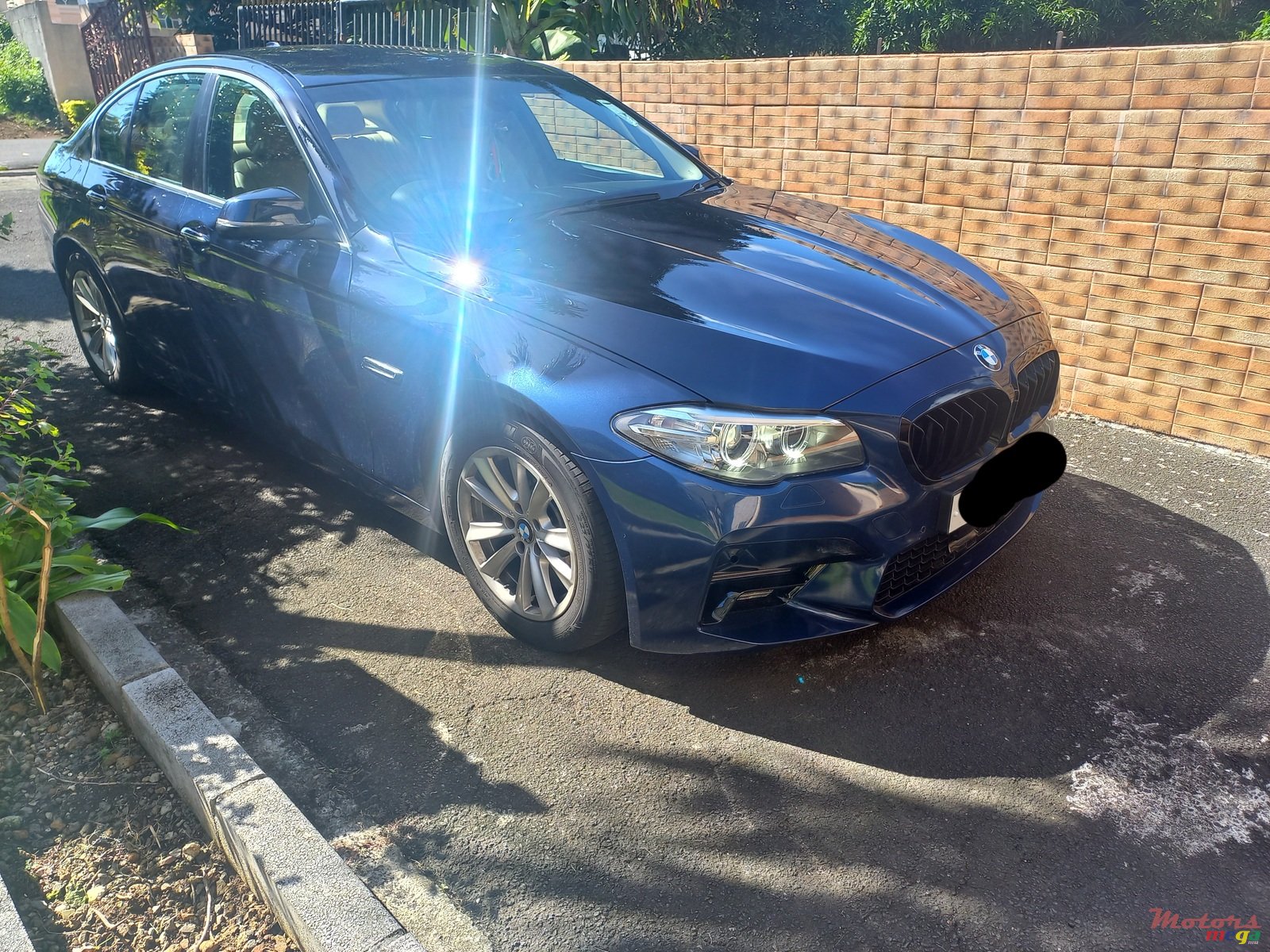 2015' BMW 5 Series photo #3