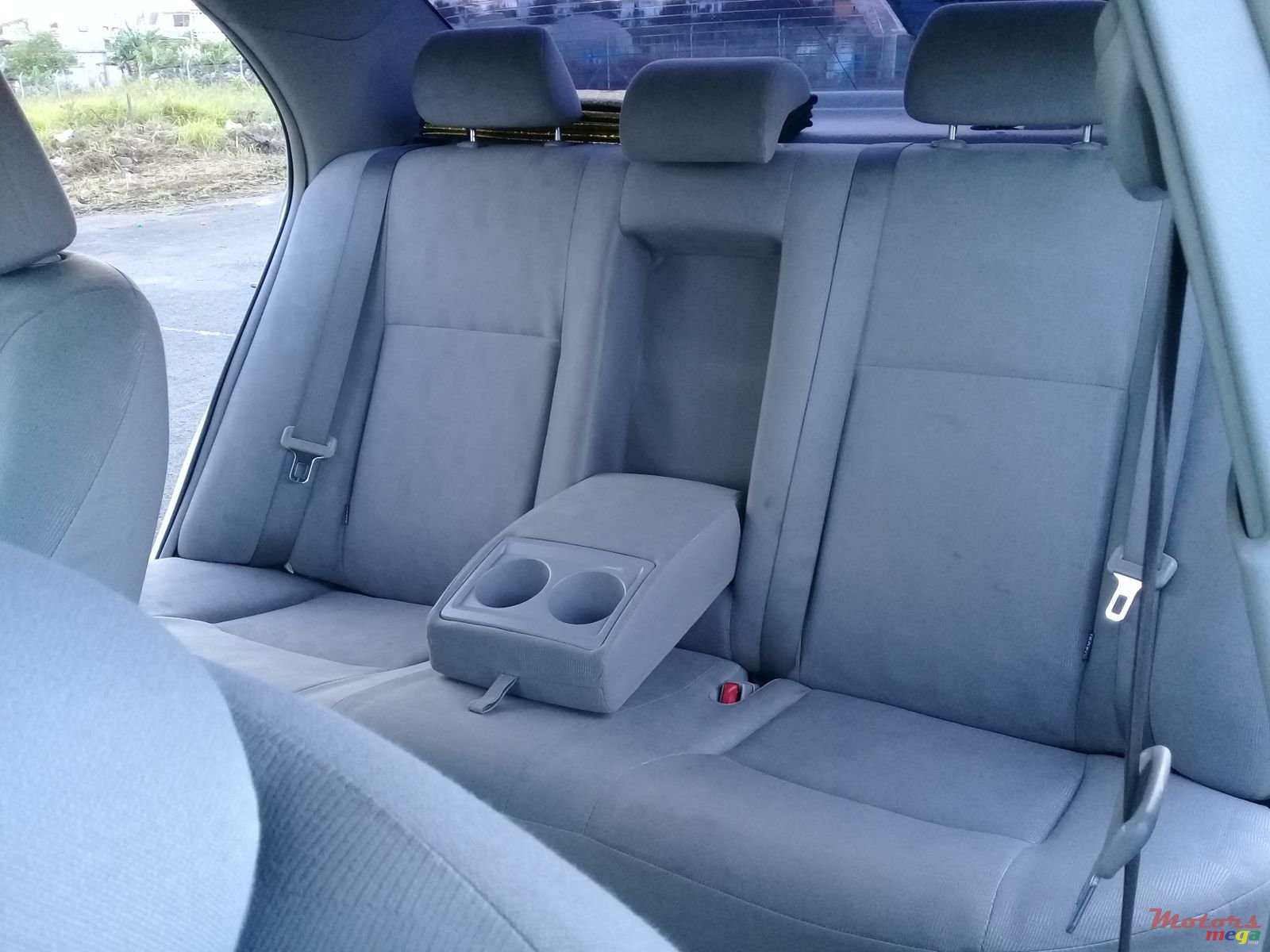 2009' Toyota Axio G edition photo #2