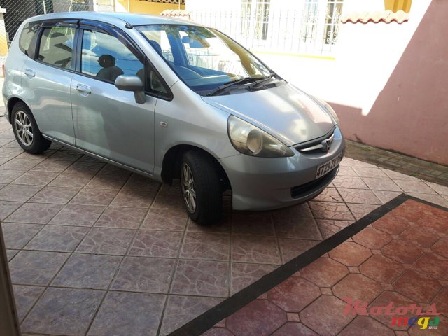 2006' Honda Fit photo #4