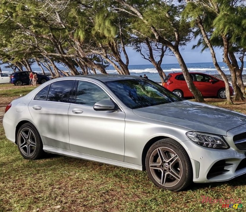 2019' Mercedes-Benz C 200 photo #1
