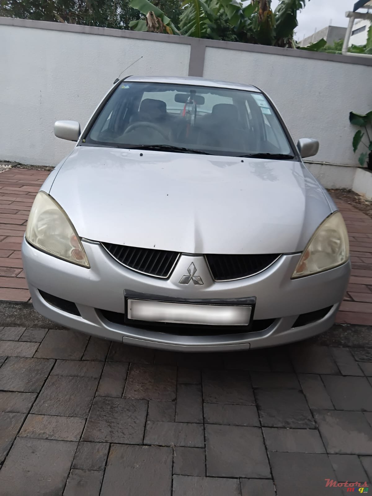 2005' Mitsubishi Lancer photo #5