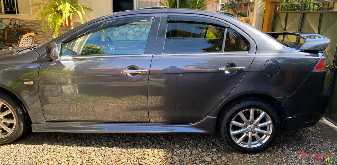 2009' Mitsubishi Lancer photo #4