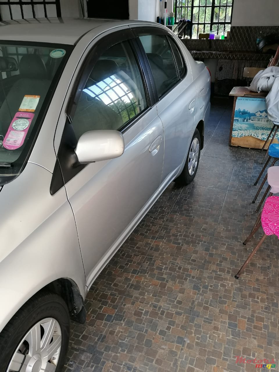 2000' Toyota photo #6