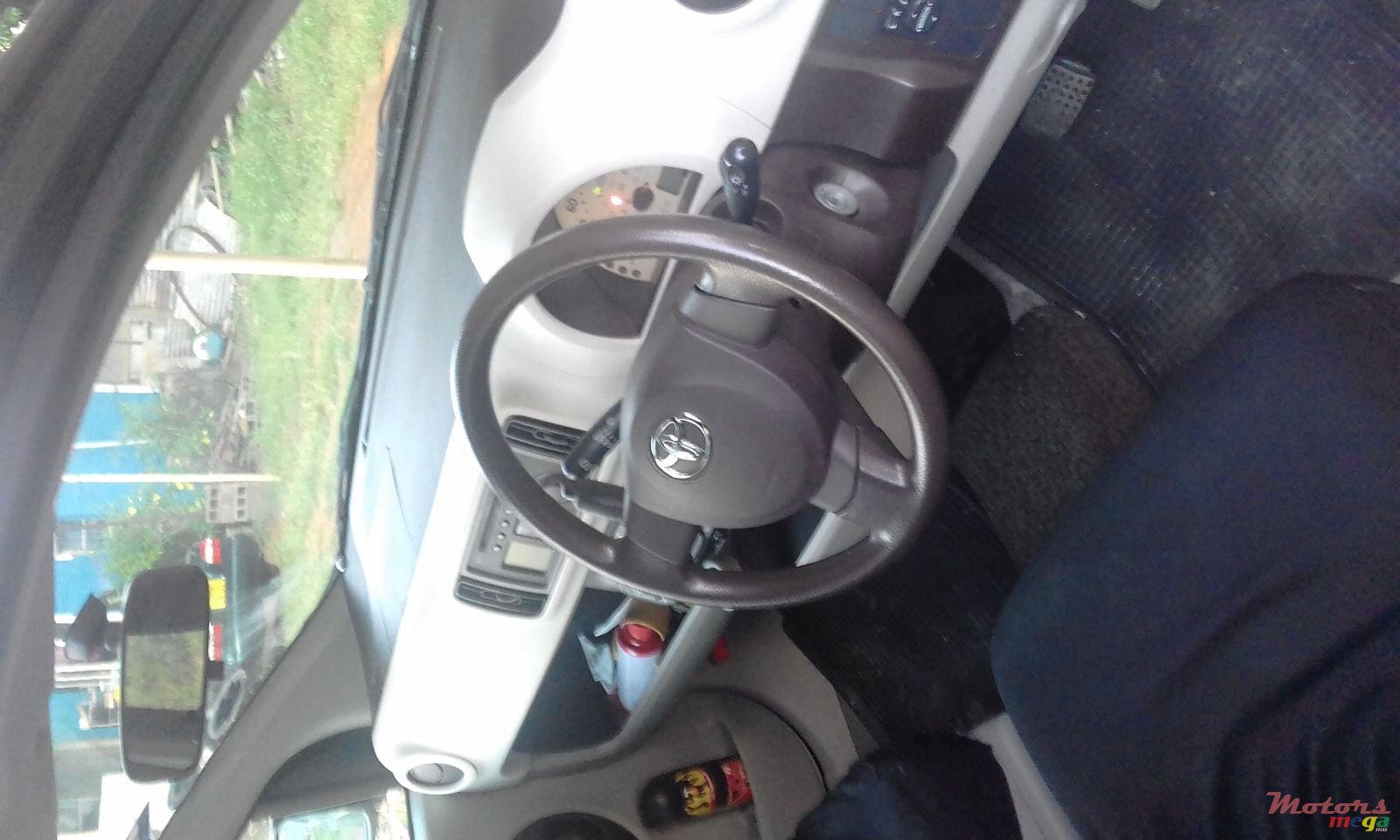 2010' Toyota Paseo photo #3