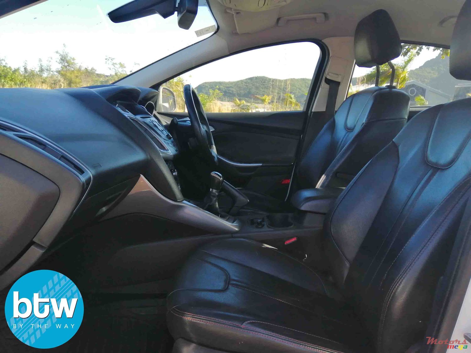 2015' Ford Focus photo #5