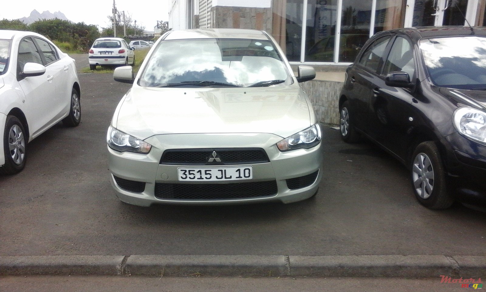 2010' Mitsubishi Lancer photo #1