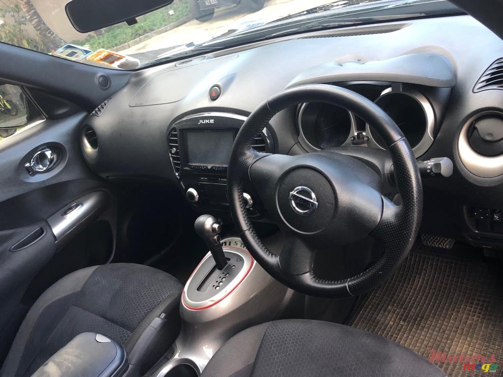 2012' Nissan Juke photo #5