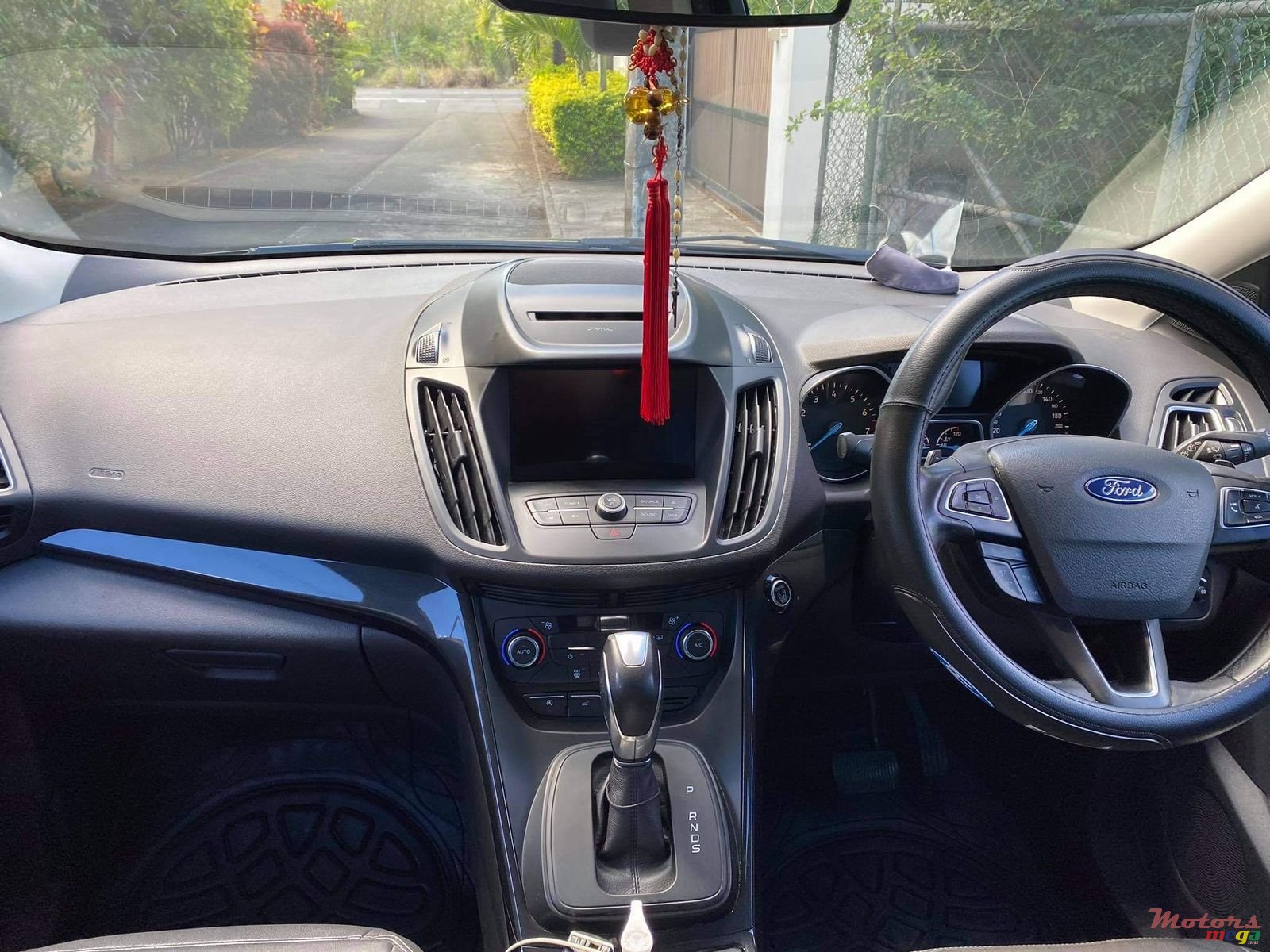 2017' Ford Kuga Ecoboost photo #3