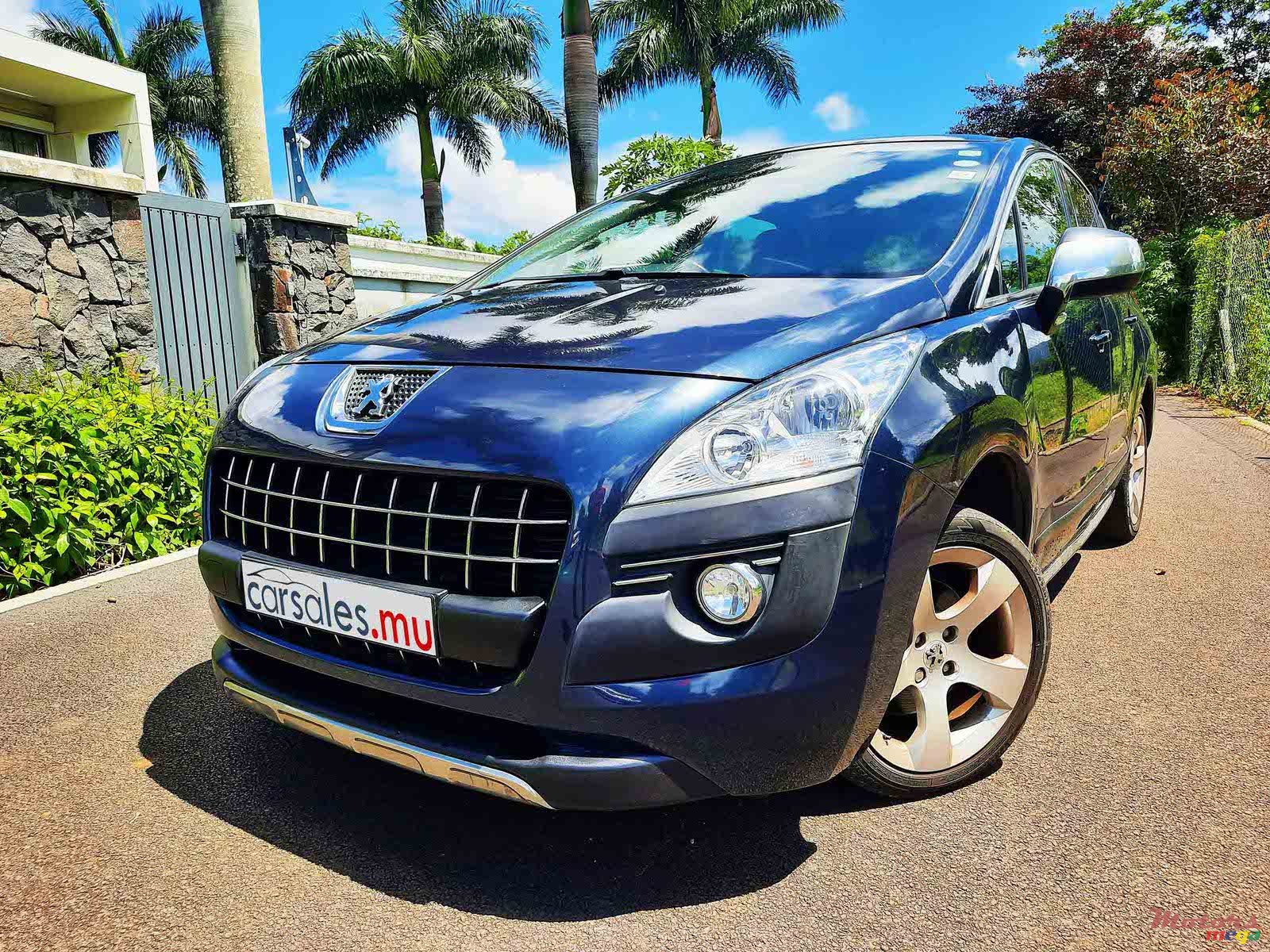 2014' Peugeot 3008 1.6 photo #1