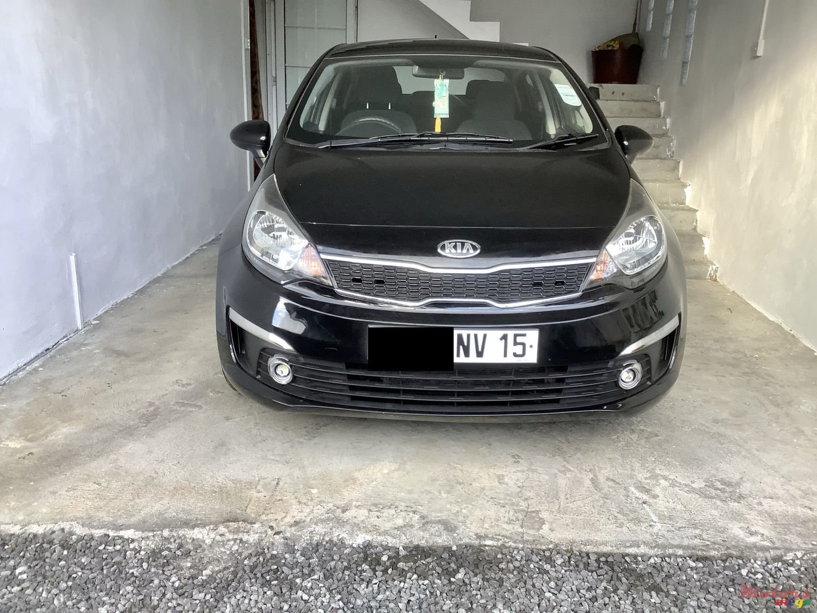 2015' Kia Rio Sedan photo #3