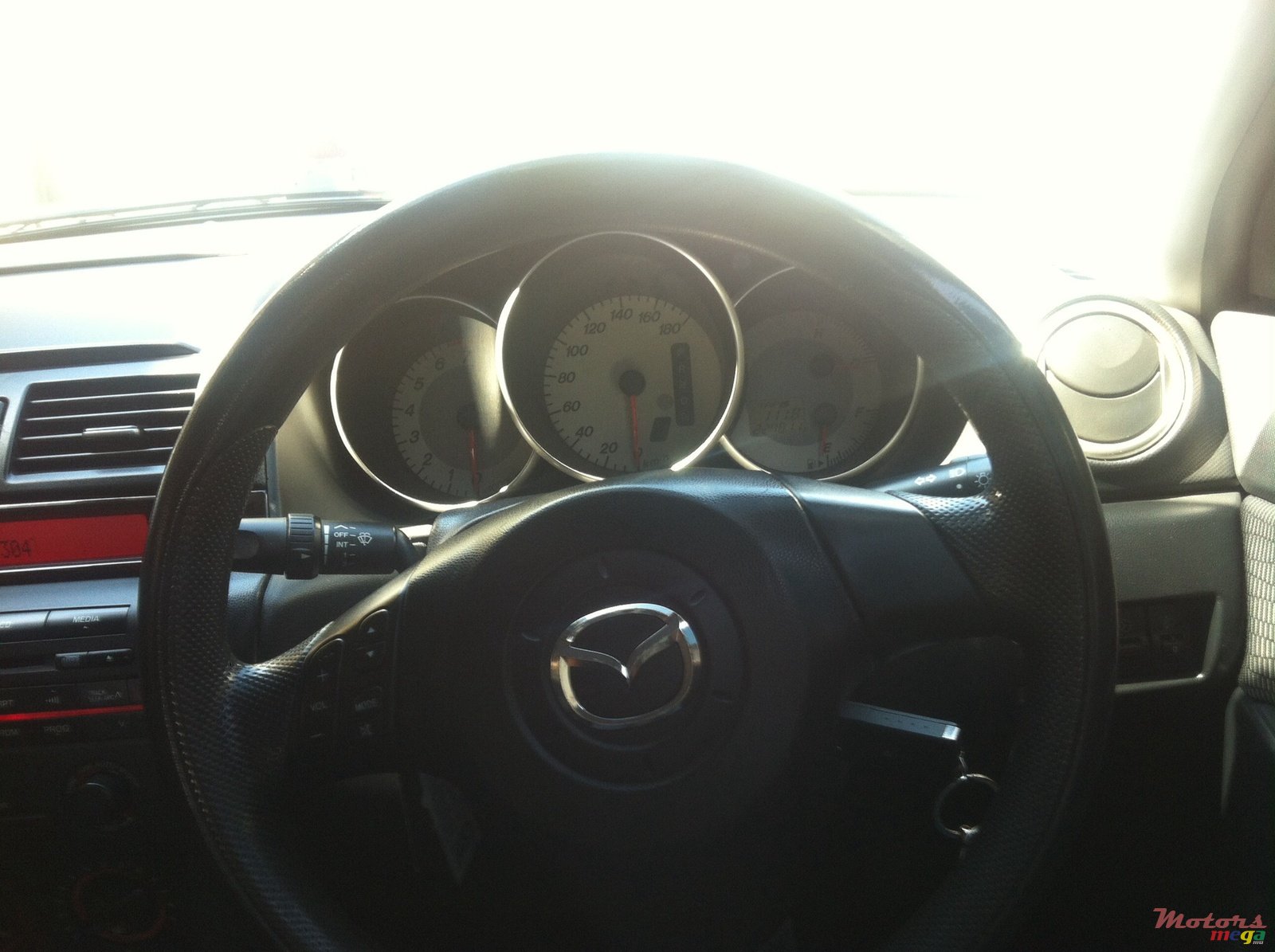 2006' Mazda Axela photo #3