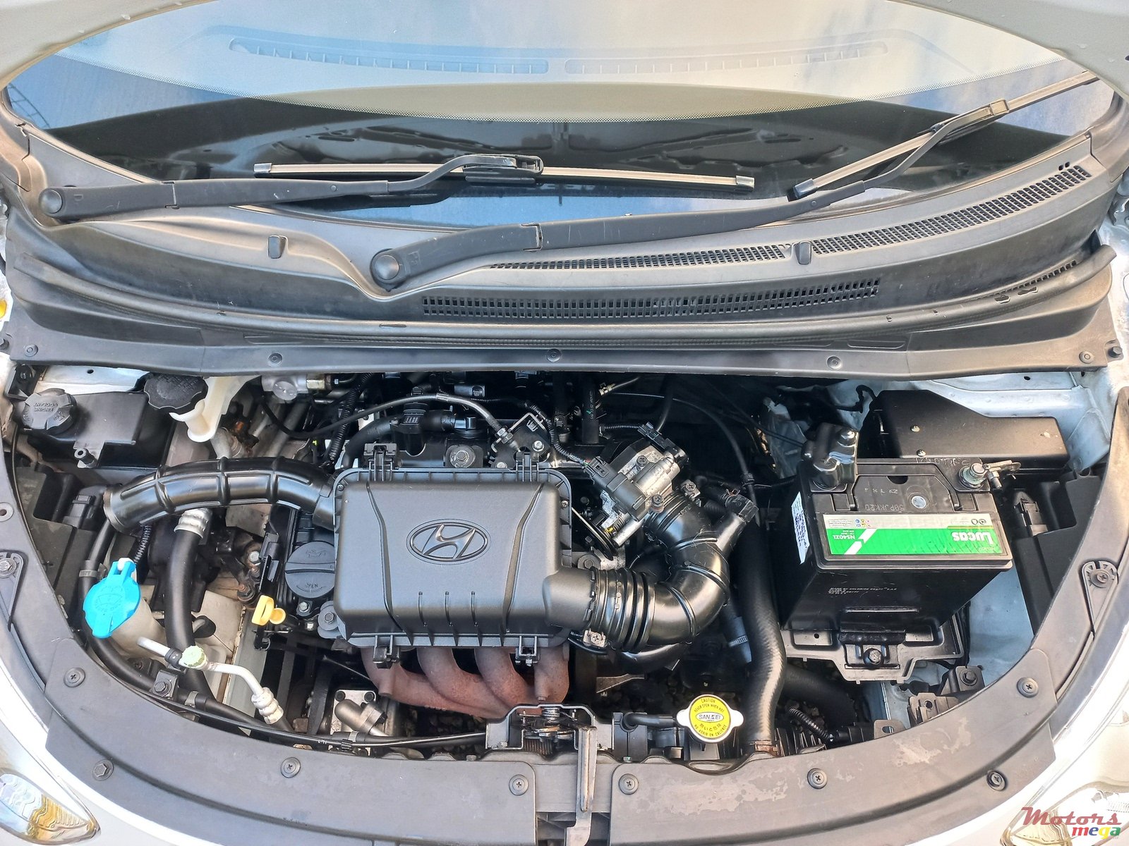 2014' Hyundai i10 MANUAL photo #4